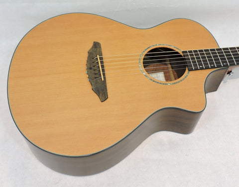 Breedlove Solo C350/CRe - Used