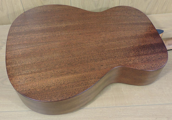 Martin 000-10E Sapele