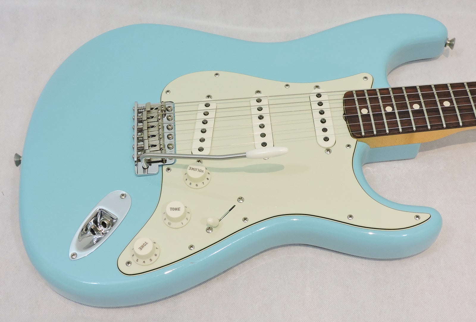 Fender Custom Shop Stratocaster '60s Lush Closet Classic. Daphne Blue - Used