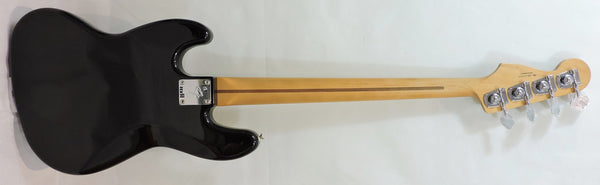 *NEW* Fender Player II Jazz Bass®, Maple Fingerboard, Black