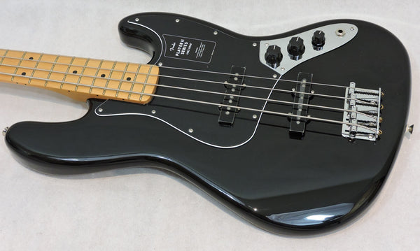 *NEW* Fender Player II Jazz Bass®, Maple Fingerboard, Black