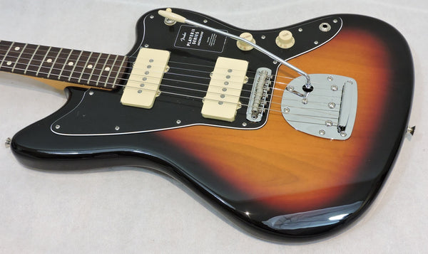 *NEW* Fender Player II Jazzmaster®, Rosewood Fingerboard, 3-Tone Sunburst