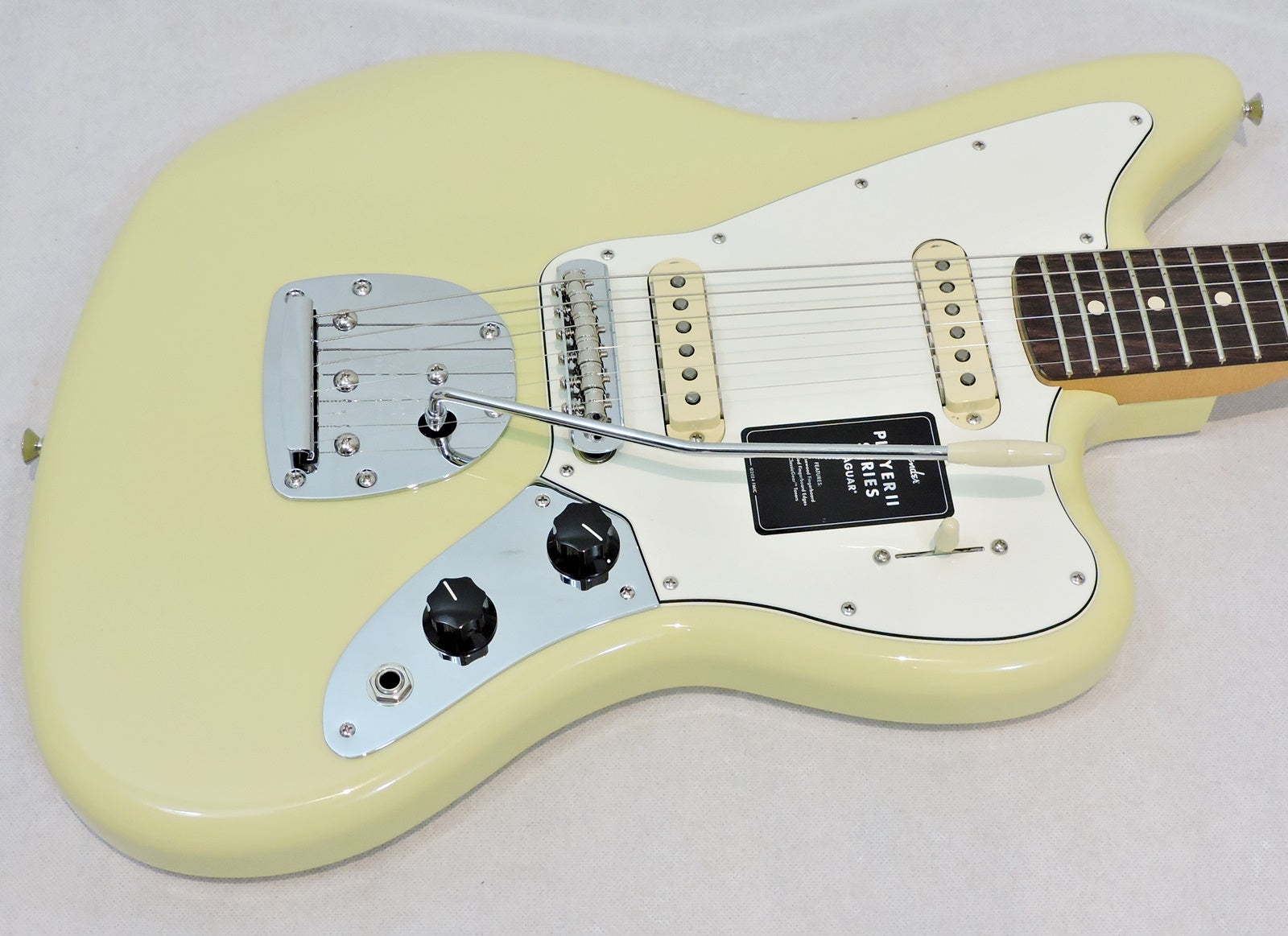 *NEW*  Fender Player II Jaguar®, Rosewood Fingerboard, Hialeah Yellow