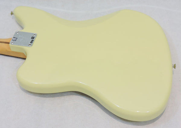 *NEW*  Fender Player II Jaguar®, Rosewood Fingerboard, Hialeah Yellow