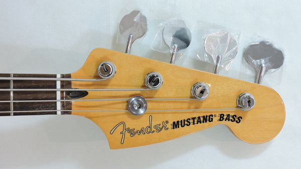 Fender Player II Mustang Bass PJ. Hialeah Yellow