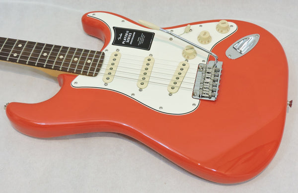 *NEW* Fender Player II Stratocaster®, Rosewood Fingerboard, Coral Red