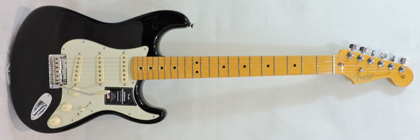 Fender American Professional II Stratocaster®. Black MN