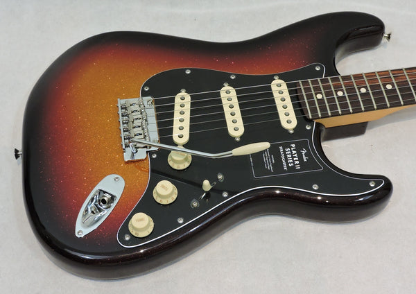 Fender Limited Edition Player II Stratocaster®, Rosewood Fingerboard, Sparkle 3-Color Sunburst