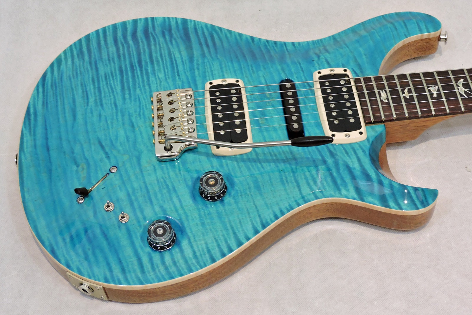 PRS Modern Eagle V with ONE-PIECE TOP Carroll Blue