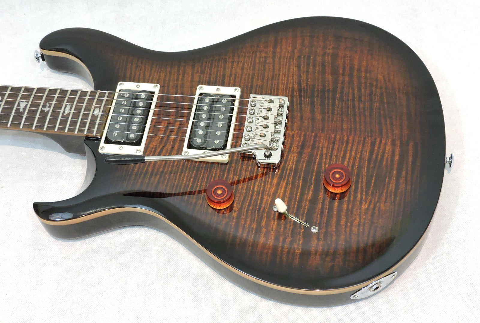 PRS SE 'Lefty' Custom 24. Black Gold Burst