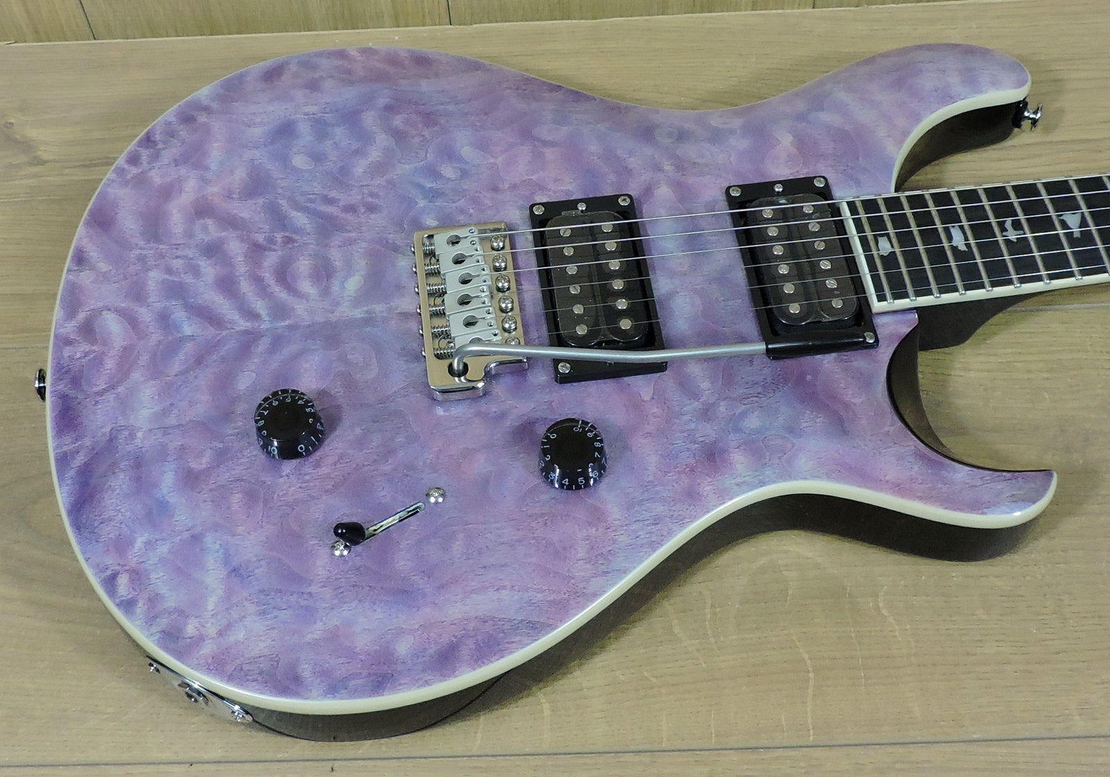 PRS SE Custom 24 Quilt Violet – Langley Guitar Centre
