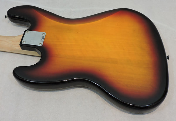 Squier Affinity Series™ Jazz Bass®. 3 colour sunburst. Maple Neck