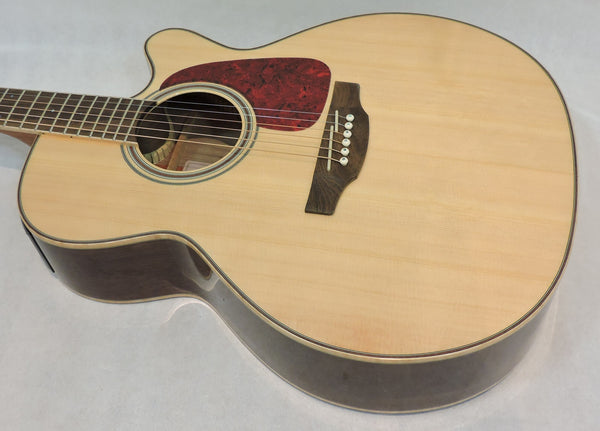 Takamine GN93CE