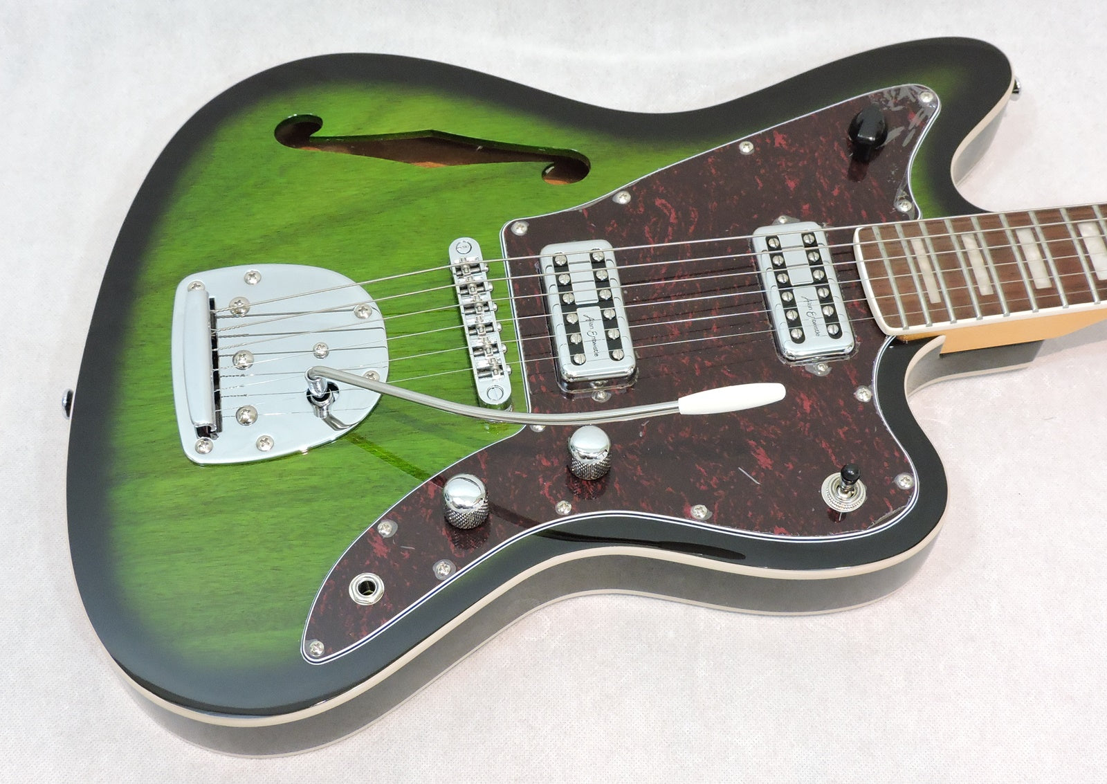 Vintage Revo Series Surfmaster Thinline Twin Guitar Greenburst - Ex-Demo